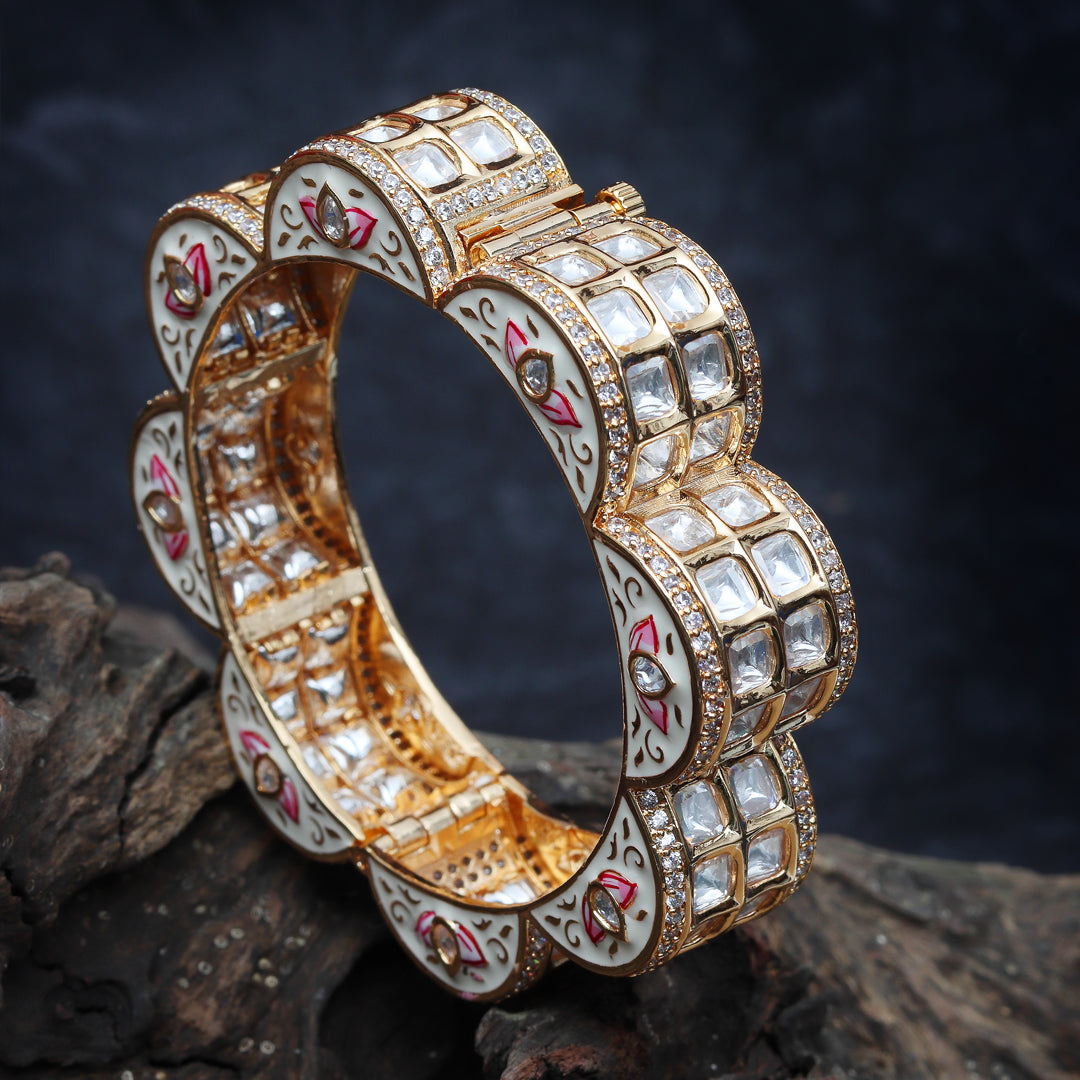 Gold Finished Square Cut Kundan Polki Kada