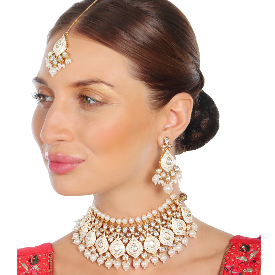 White Meenakari Kundan Pearl Choker Set